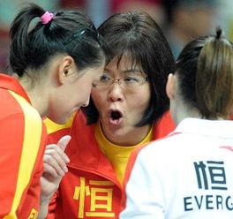中国女排美国男教练是谁（美国女排中国队员）