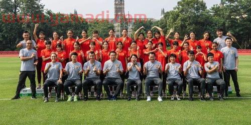 中国女足主教练陈婉婷老公（中国女足主教练陈婉婷老公简历）