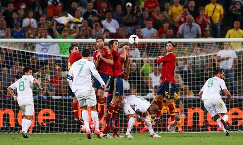 葡萄牙国家队c罗高清壁纸（葡萄牙c罗图片头像壁纸）