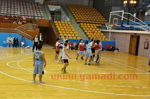 大学篮球比赛女裁判有哪些(大学篮球比赛女裁判有哪些职位)