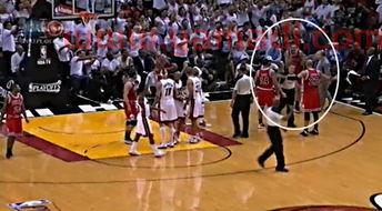 三巨头季后赛第一场比分(季后赛总三分榜)